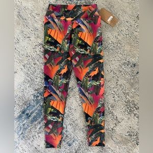 Dona Jo Summer Legging (size 1 - small/medium)